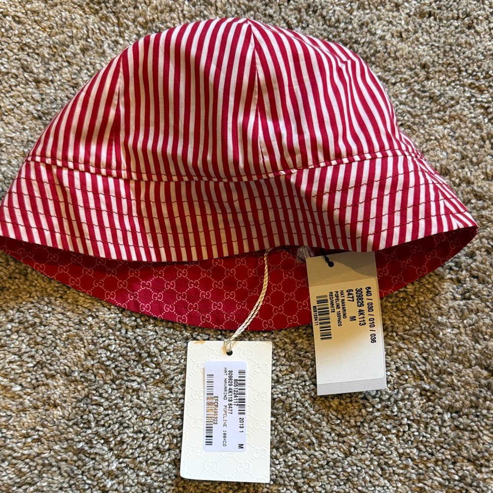 Gucci baby Red and White Striped Reversible Bucket Hat
